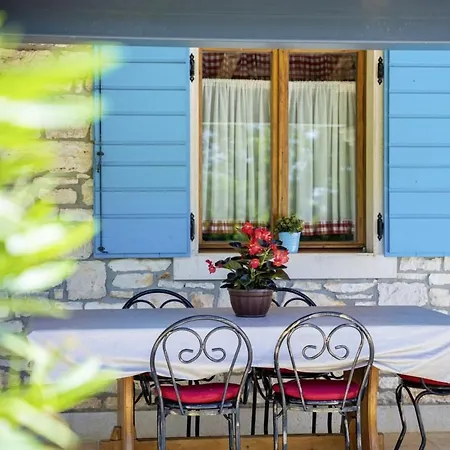 Pićanci In Bibići Сasa de vacaciones *